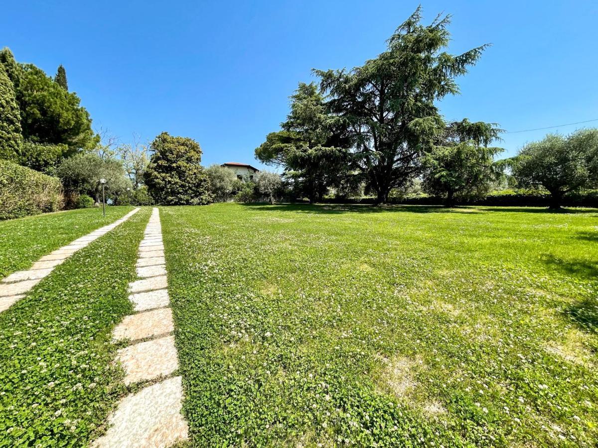 Villa Antonio San Felice del Benaco Bagian luar foto