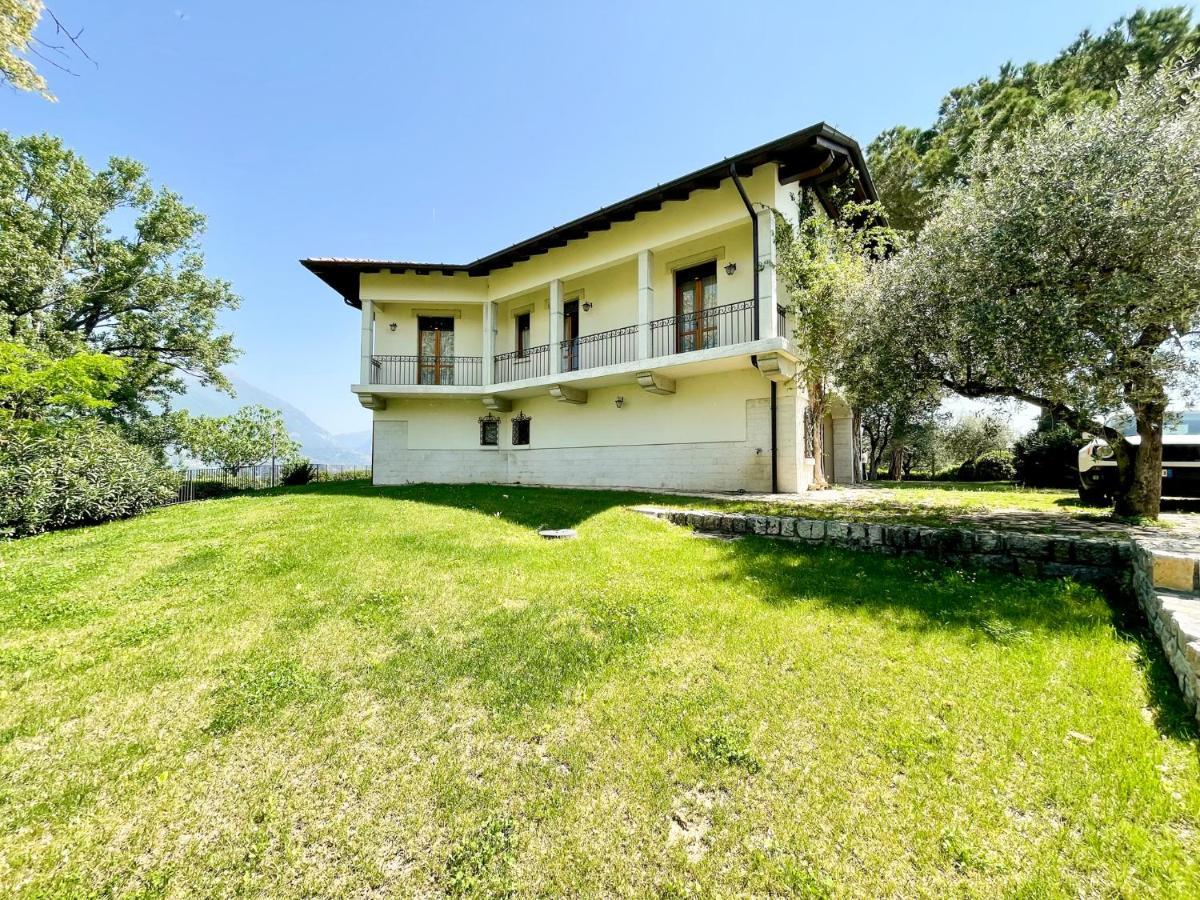 Villa Antonio San Felice del Benaco Bagian luar foto